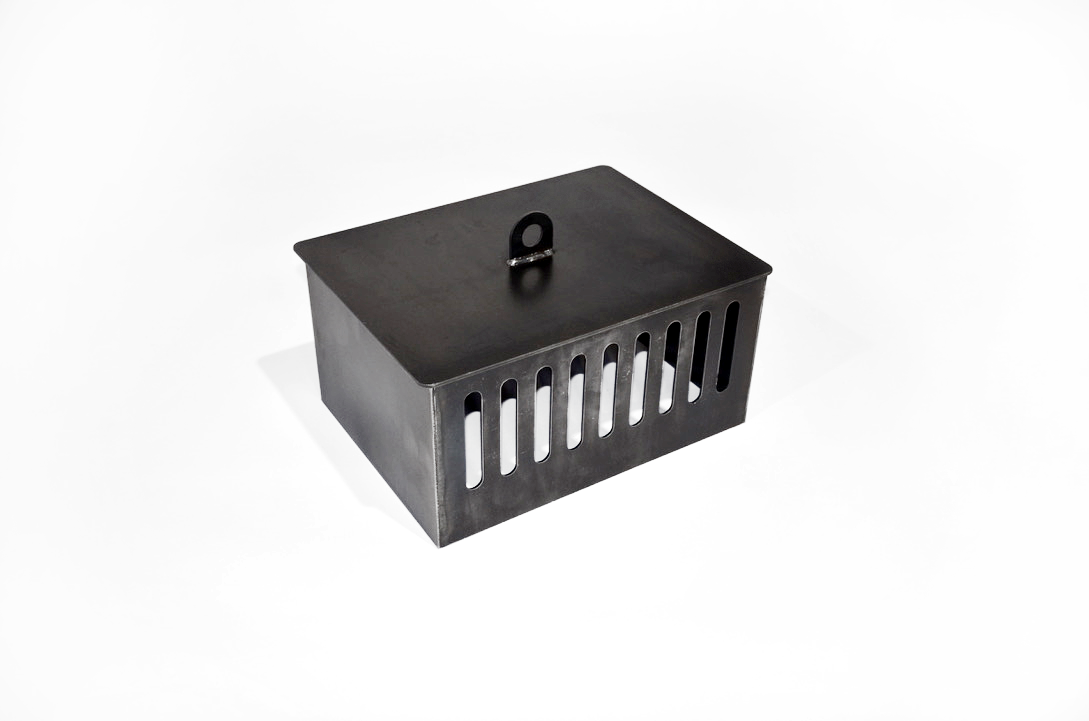 firebox insert with lid on white background