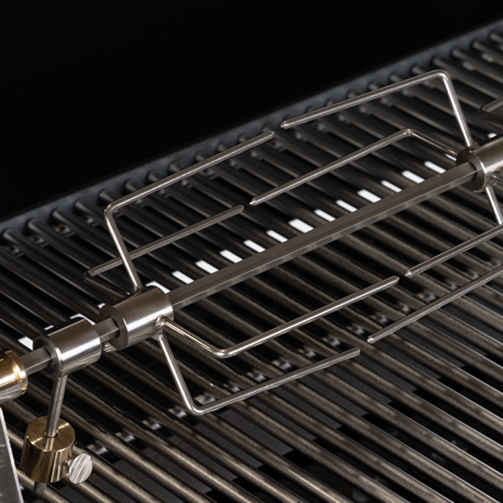 Close up of rotisserie accessory Installed on 1000 Series Original Braten Grill