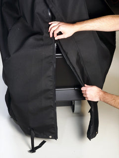 Heavy Duty Zipper Closure.